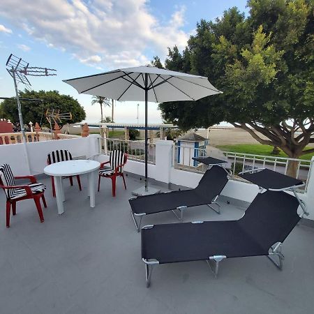 Beachfront House มาลากา ภายนอก รูปภาพ