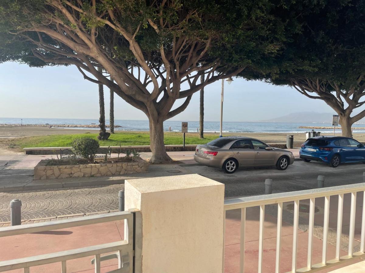 Beachfront House มาลากา ภายนอก รูปภาพ