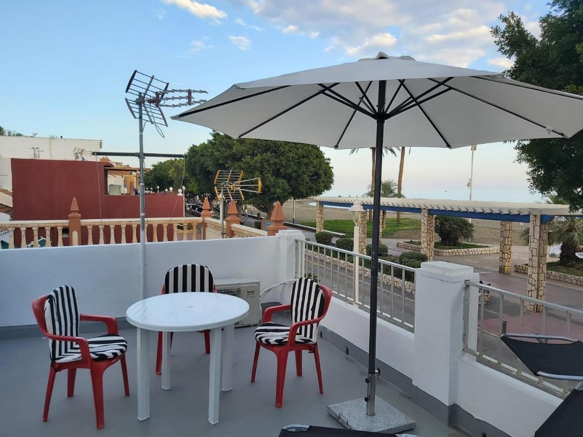Beachfront House มาลากา ภายนอก รูปภาพ